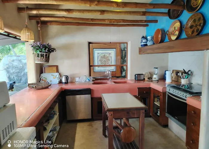 Villa Casa Muegano, Entire Private With Service Included For 10 Zihuatanejo