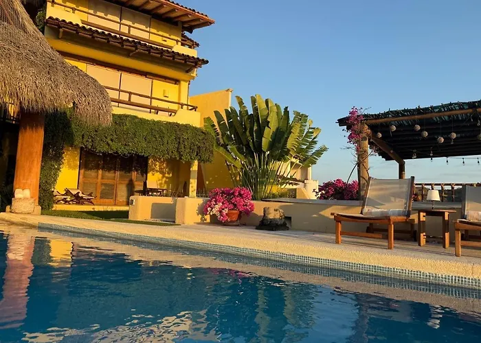 Casa Muegano, Entire Private With Service Included For 10 Villa Zihuatanejo
